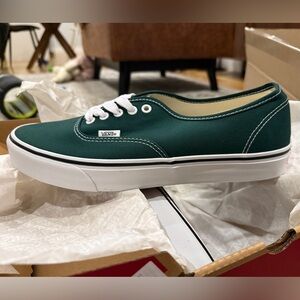 Vans Emeralds Green Authentic - M12 / W13.5